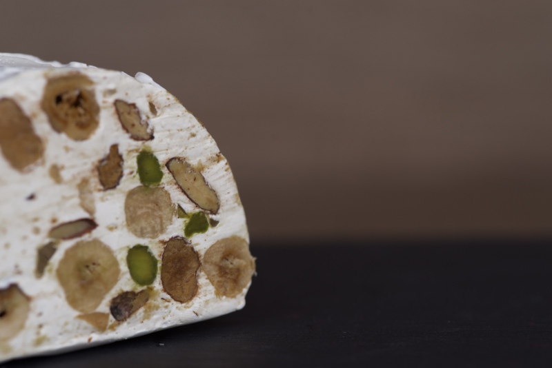 Nougat maison de la chocolaterie Colombet et autres confiseries artisanales, 63