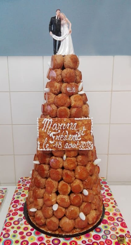 Croquembouche de mariage par la patisserie Colombet près de Clermont Ferrand